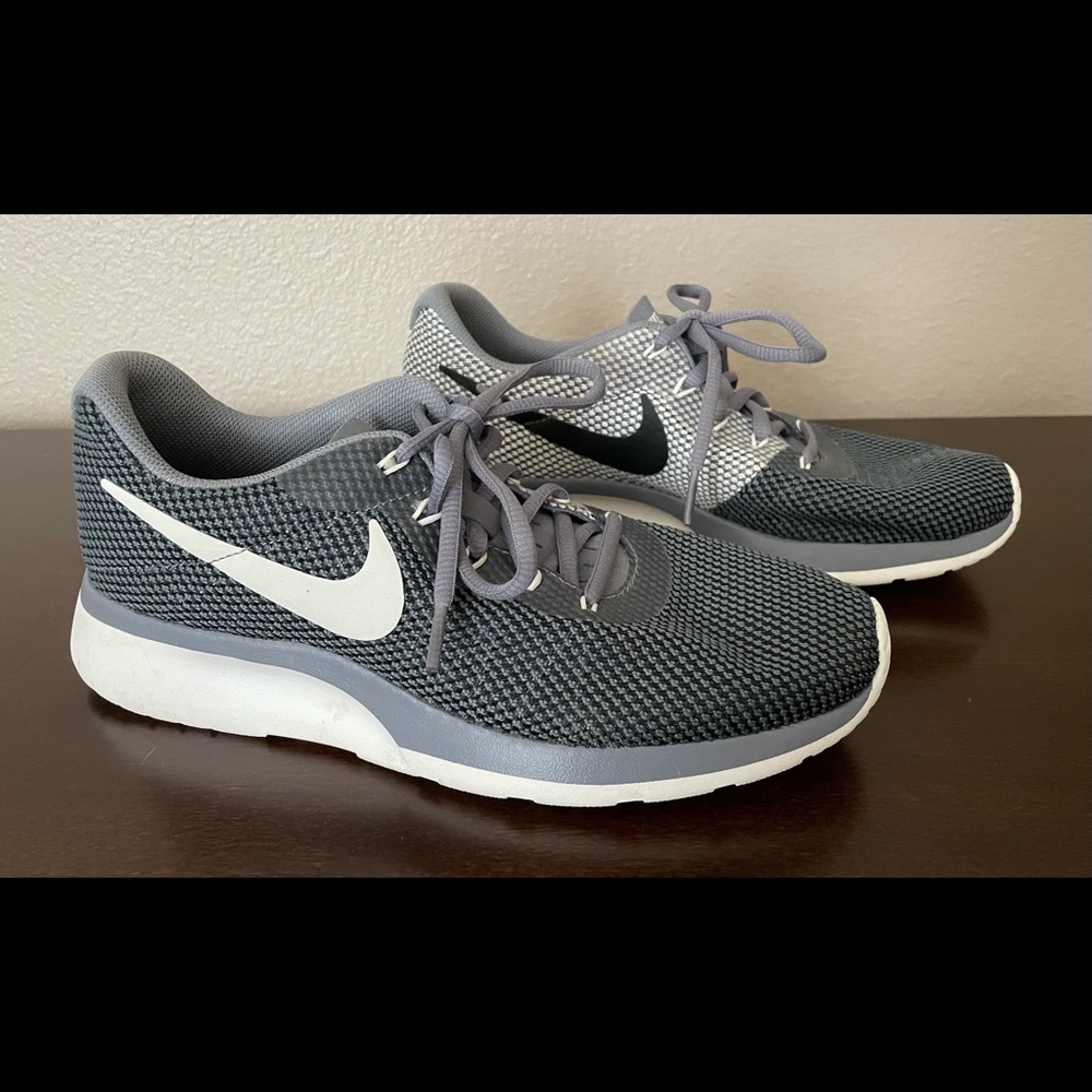 LIKE NEW Nike Athletic Shoes in Two Toned Grey - Picture 1 of 5